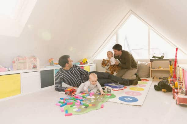 Combles aménagés en salle de jeux pour enfants